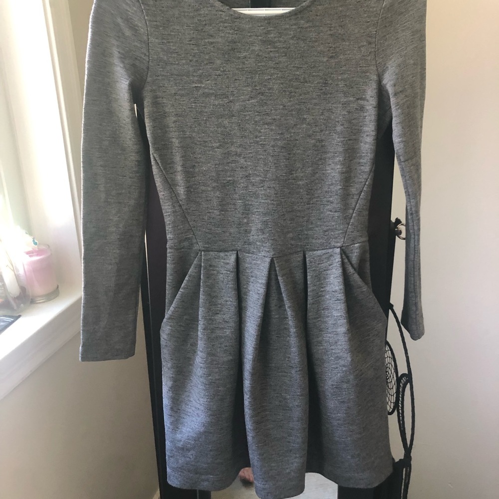 Grey long sleeve dress